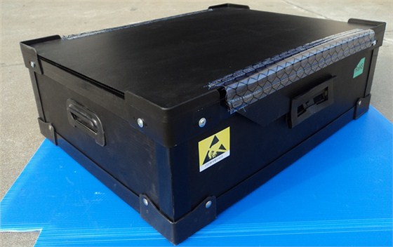 中空板周轉(zhuǎn)箱8